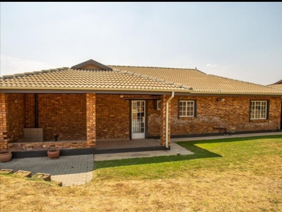 0 Bedroom Property for Sale in Crystal Park Gauteng