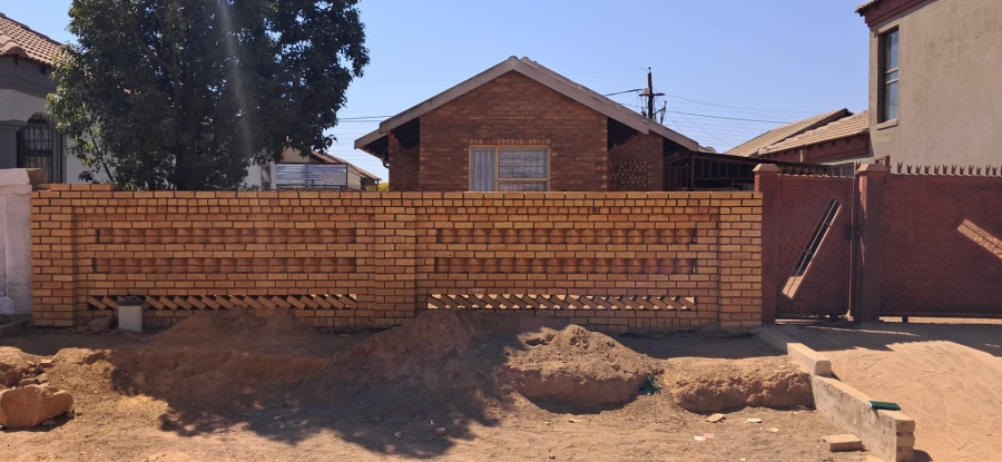 To Let 2 Bedroom Property for Rent in Soshanguve WW Gauteng