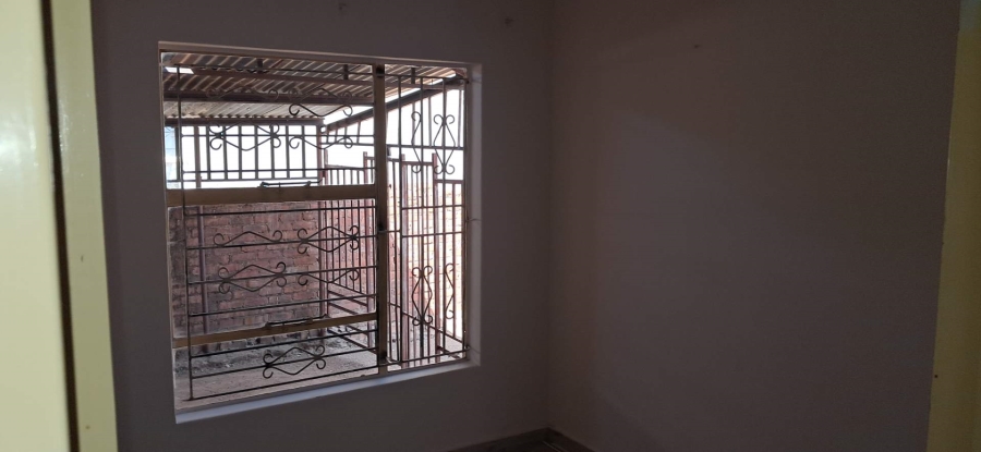 To Let 2 Bedroom Property for Rent in Soshanguve WW Gauteng