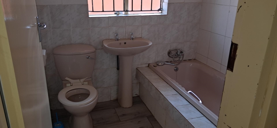 To Let 2 Bedroom Property for Rent in Soshanguve WW Gauteng