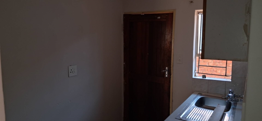 To Let 2 Bedroom Property for Rent in Soshanguve WW Gauteng