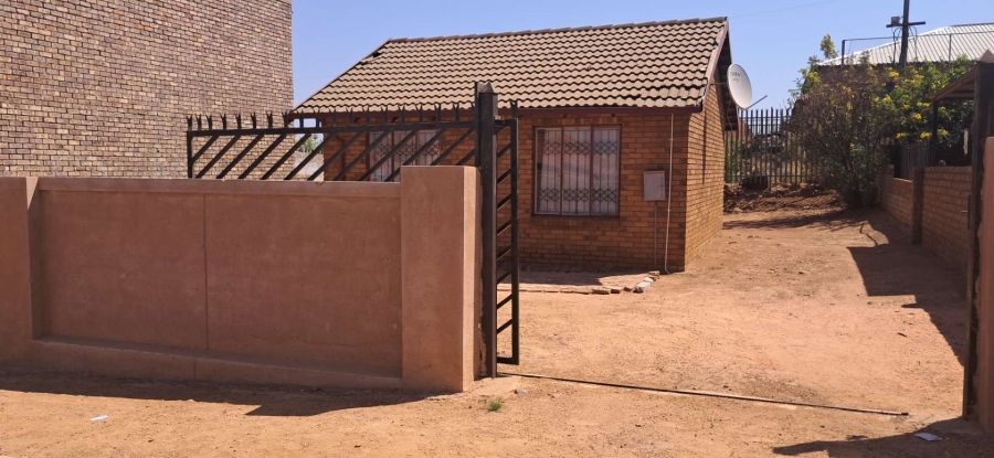 To Let 2 Bedroom Property for Rent in Soshanguve WW Gauteng