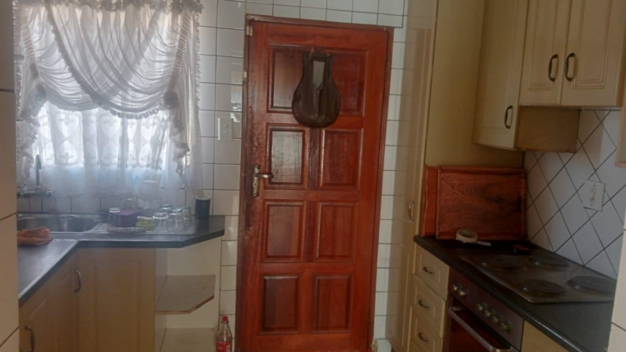 3 Bedroom Property for Sale in Protea Glen Gauteng