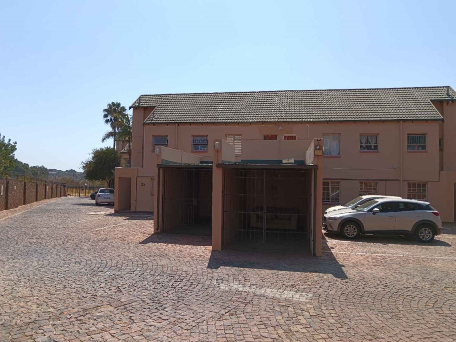 2 Bedroom Property for Sale in Moreleta Park Gauteng