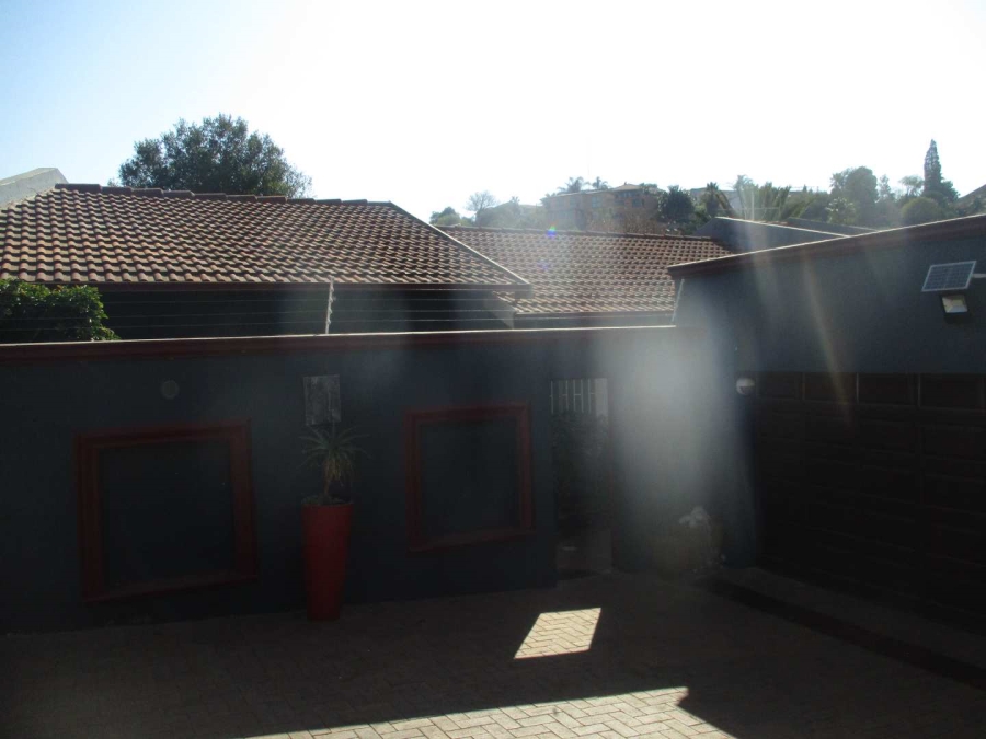 4 Bedroom Property for Sale in Oakdene Gauteng