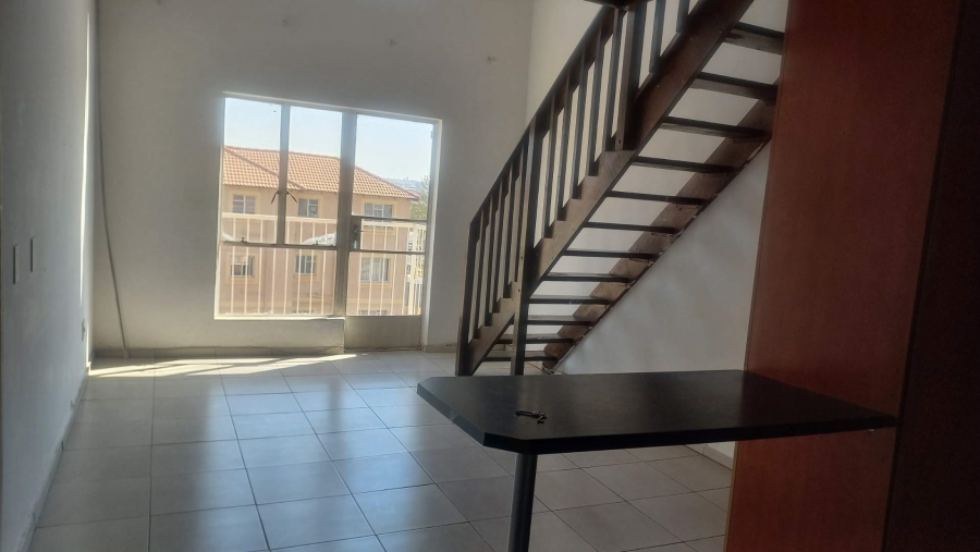 2 Bedroom Property for Sale in Ormonde Gauteng