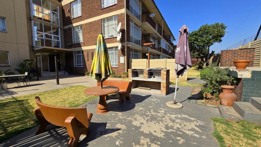 2 Bedroom Property for Sale in Denlee Gauteng