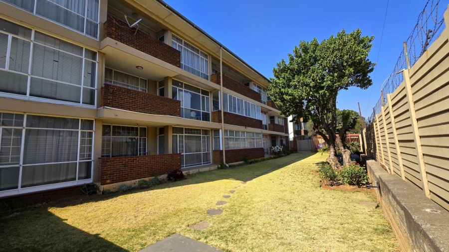 2 Bedroom Property for Sale in Denlee Gauteng