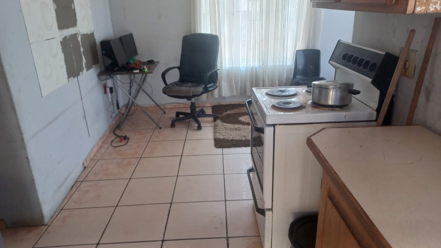 3 Bedroom Property for Sale in Roodekop Gauteng