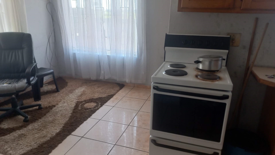 3 Bedroom Property for Sale in Roodekop Gauteng