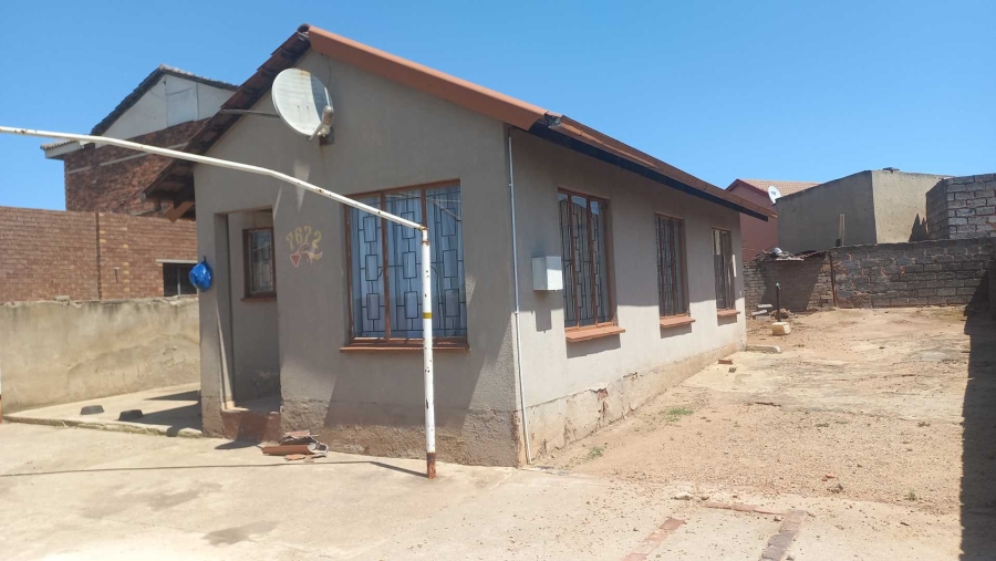 3 Bedroom Property for Sale in Roodekop Gauteng