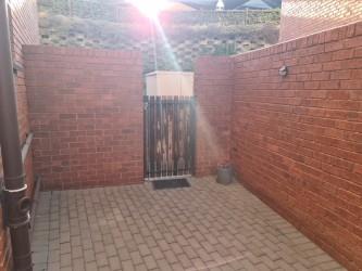 3 Bedroom Property for Sale in Oakdene Gauteng