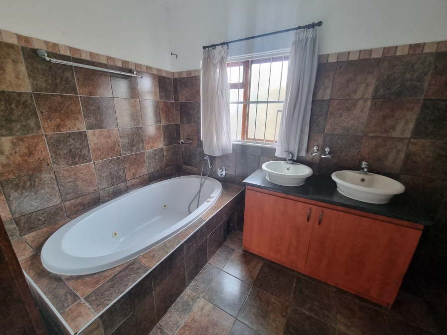 4 Bedroom Property for Sale in Benoni AH Gauteng