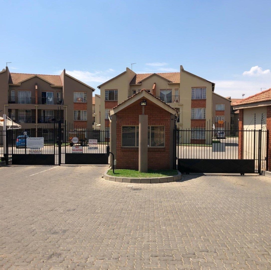 2 Bedroom Property for Sale in Rynfield Gauteng