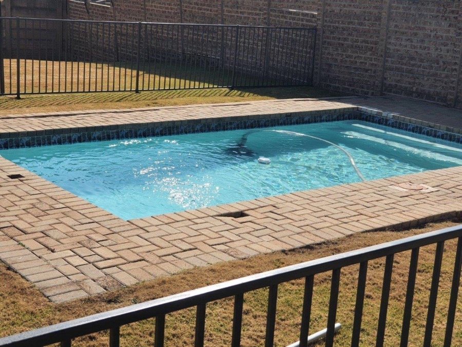 2 Bedroom Property for Sale in Rynfield Gauteng