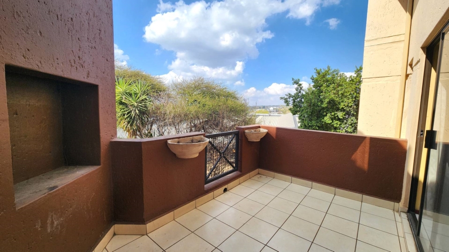 2 Bedroom Property for Sale in Bromhof Gauteng