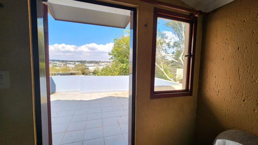 2 Bedroom Property for Sale in Bromhof Gauteng