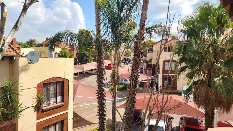 2 Bedroom Property for Sale in Bromhof Gauteng