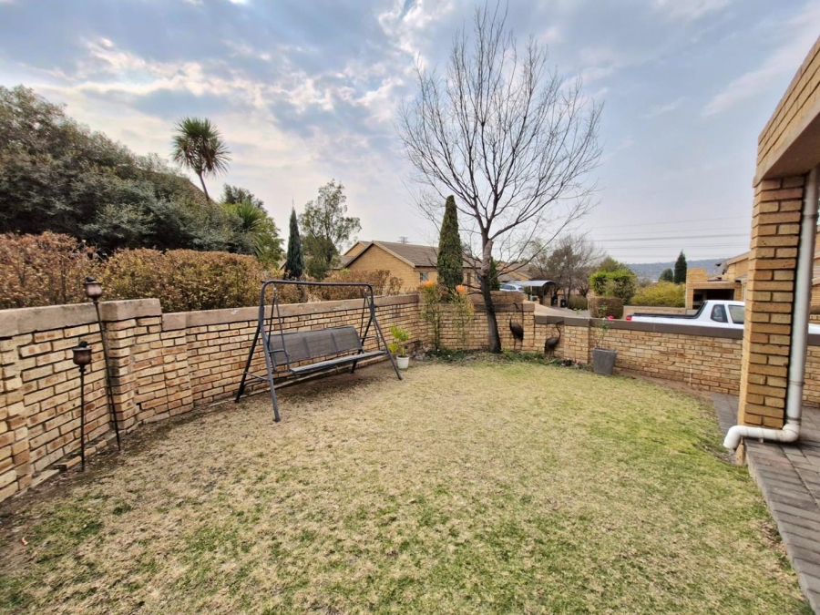 2 Bedroom Property for Sale in Olivedale Gauteng