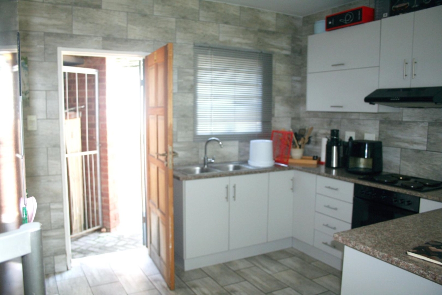 3 Bedroom Property for Sale in Lyndhurst Gauteng