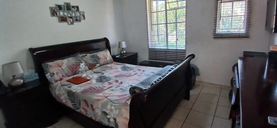 2 Bedroom Property for Sale in Lyndhurst Gauteng