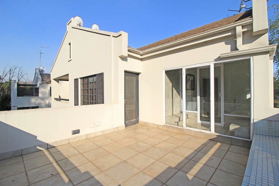 To Let 3 Bedroom Property for Rent in Oaklands Gauteng