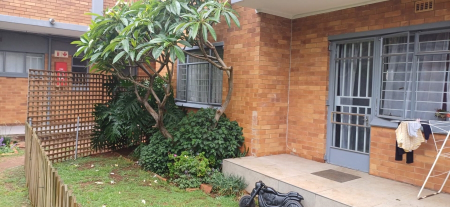 To Let 2 Bedroom Property for Rent in Linden Gauteng