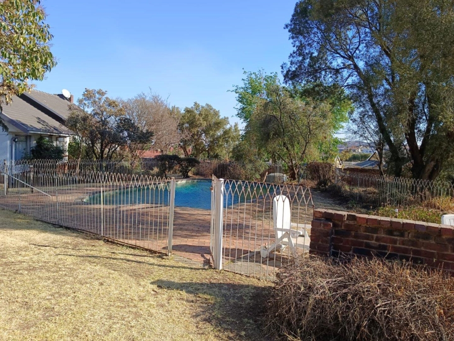 3 Bedroom Property for Sale in South Crest Gauteng