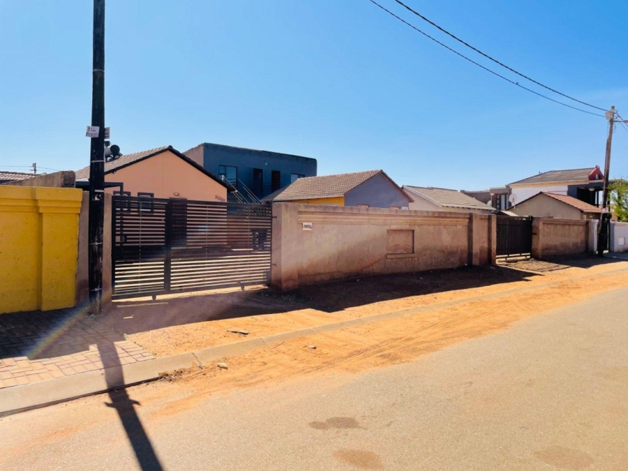 To Let 2 Bedroom Property for Rent in Protea Glen Gauteng