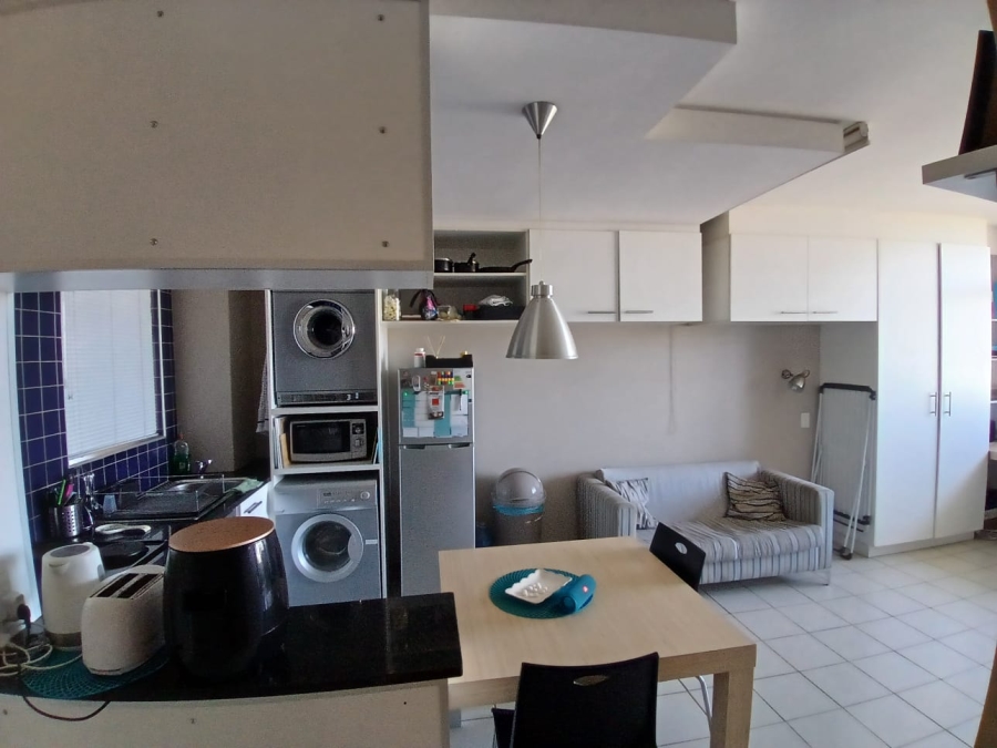 1 Bedroom Property for Sale in Hillcrest Gauteng