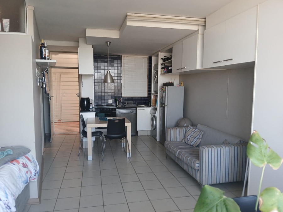 1 Bedroom Property for Sale in Hillcrest Gauteng