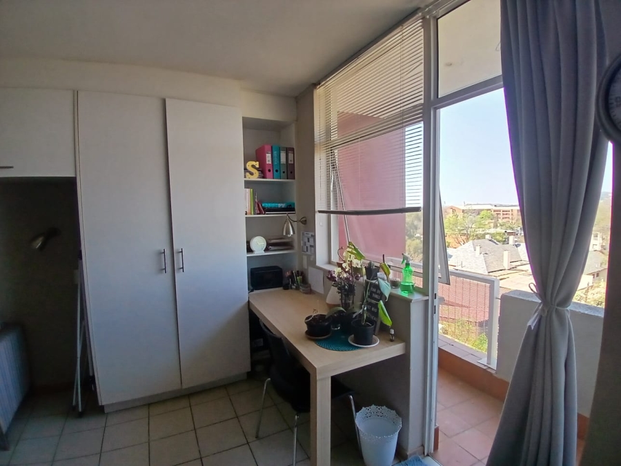 1 Bedroom Property for Sale in Hillcrest Gauteng