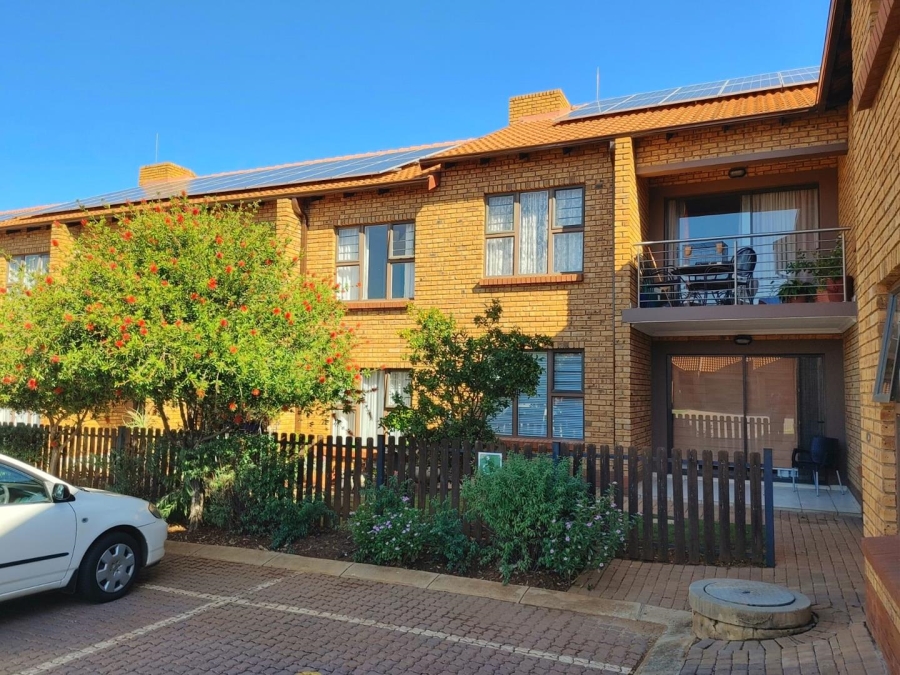 1 Bedroom Property for Sale in Willow Park Manor Gauteng