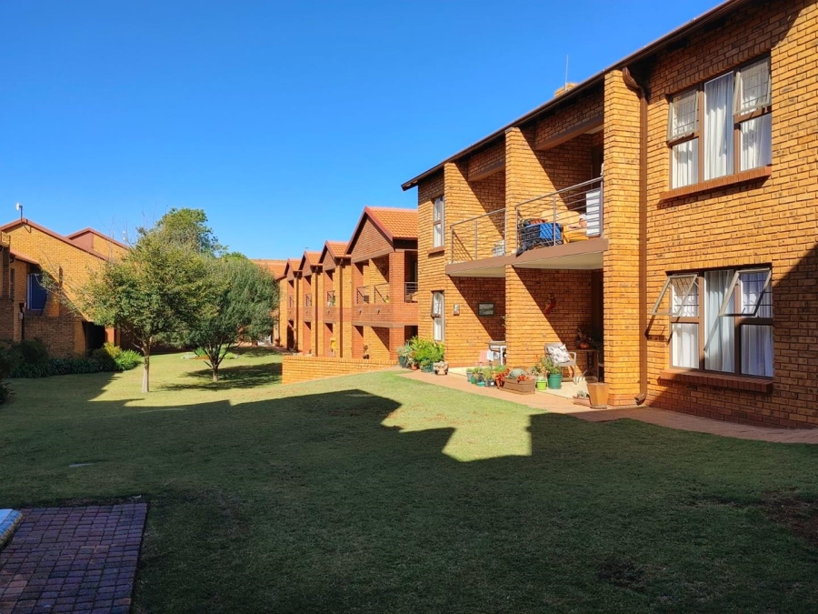 1 Bedroom Property for Sale in Willow Park Manor Gauteng