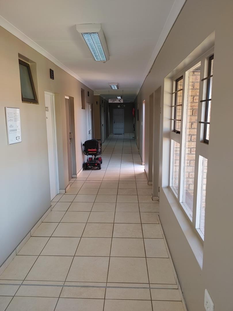 1 Bedroom Property for Sale in Willow Park Manor Gauteng