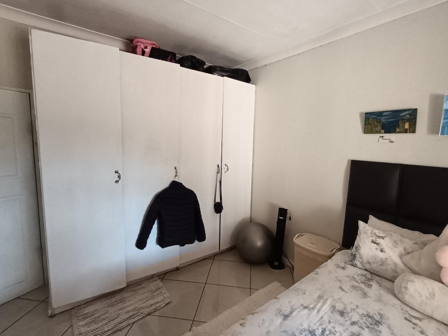 4 Bedroom Property for Sale in Erasmia Gauteng