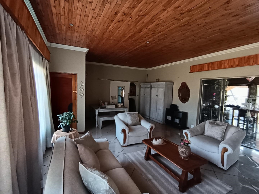 4 Bedroom Property for Sale in Erasmia Gauteng