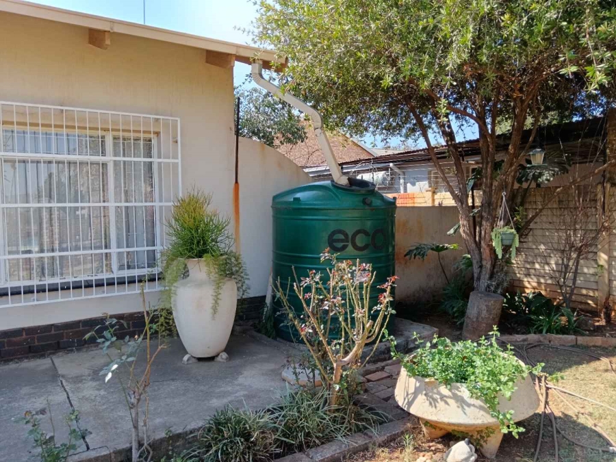 4 Bedroom Property for Sale in Erasmia Gauteng