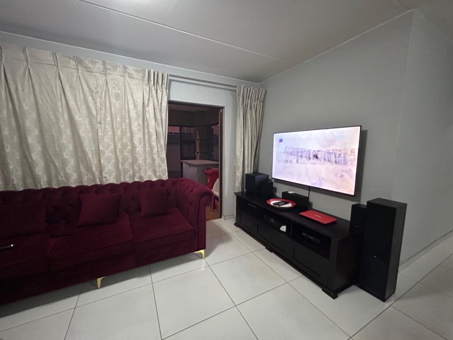 3 Bedroom Property for Sale in Gosforth Park Gauteng