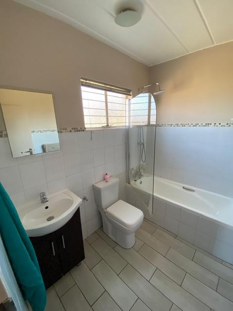 1 Bedroom Property for Sale in Glenvista Gauteng