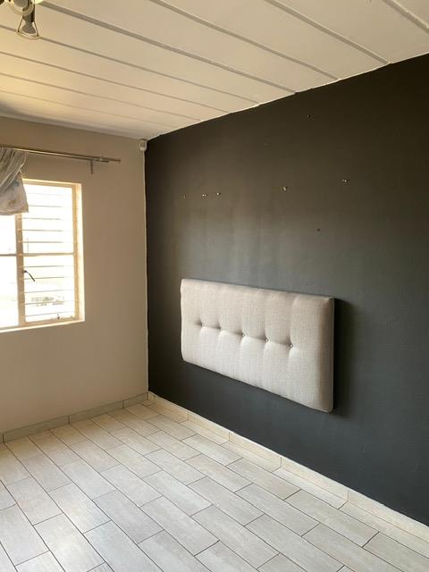 1 Bedroom Property for Sale in Glenvista Gauteng