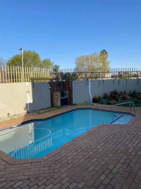 1 Bedroom Property for Sale in Glenvista Gauteng