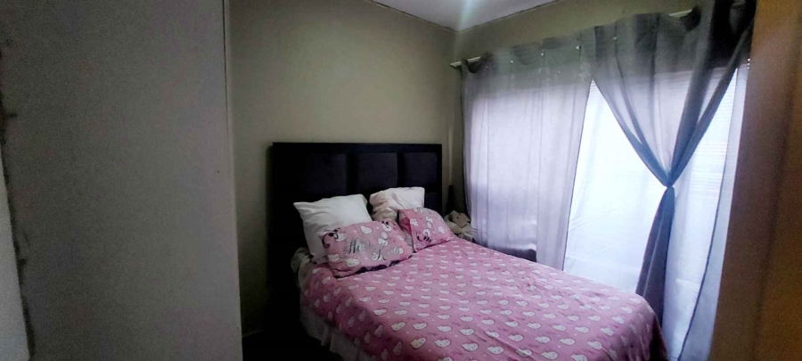 2 Bedroom Property for Sale in Meredale Gauteng