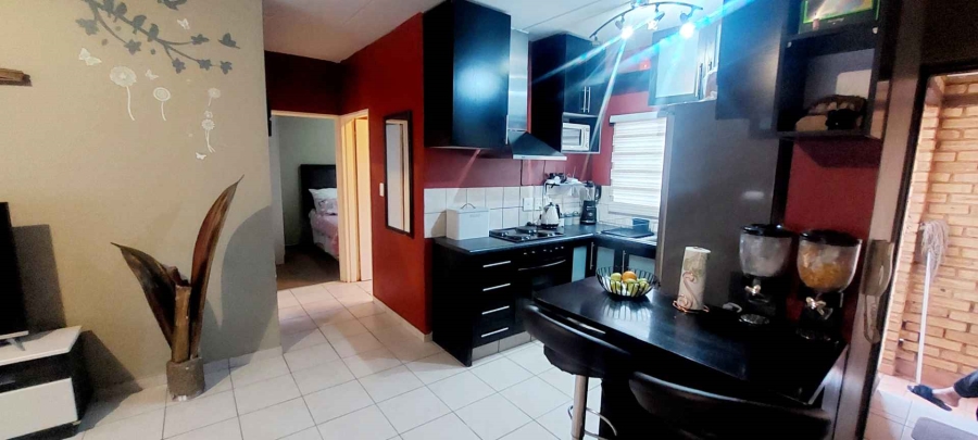 2 Bedroom Property for Sale in Meredale Gauteng