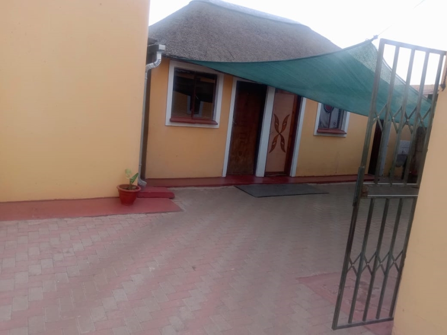 2 Bedroom Property for Sale in Palm Ridge Gauteng