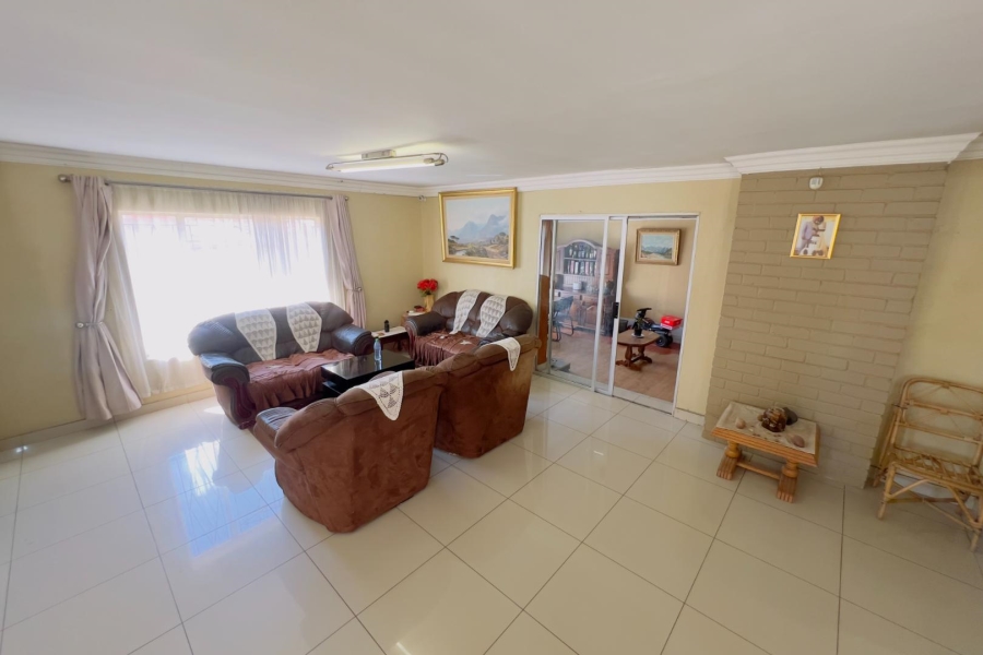 3 Bedroom Property for Sale in East Lynne Gauteng