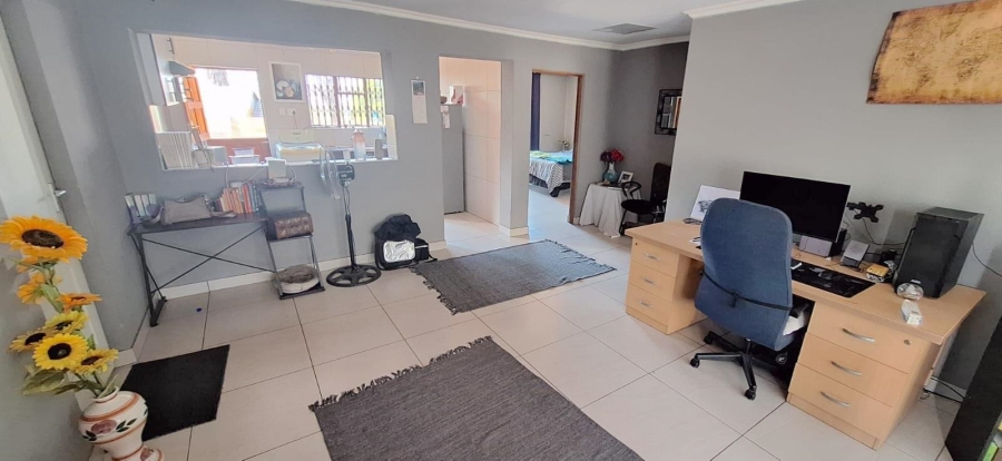 4 Bedroom Property for Sale in Heuweloord Gauteng