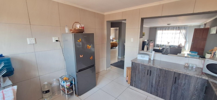 4 Bedroom Property for Sale in Heuweloord Gauteng