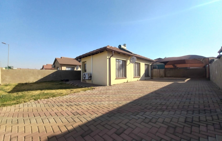 3 Bedroom Property for Sale in Elandspoort Gauteng