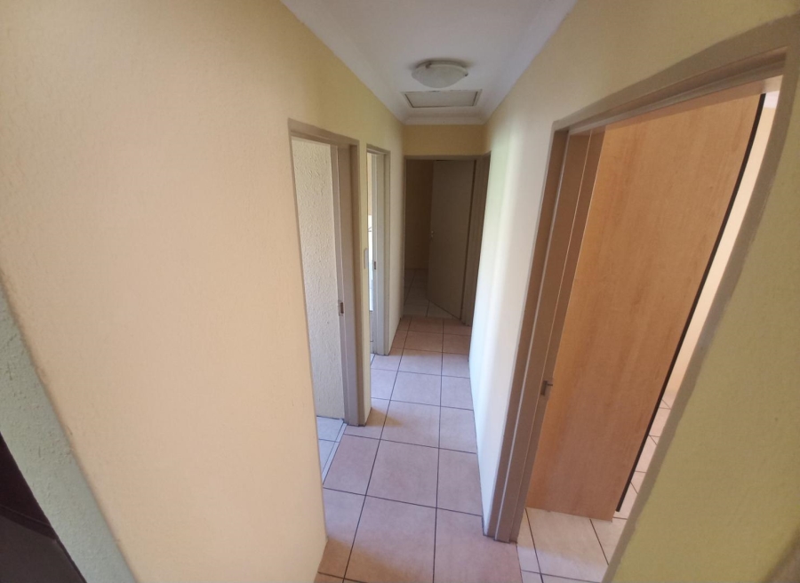 3 Bedroom Property for Sale in Elandspoort Gauteng